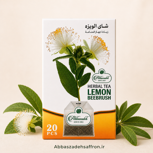 بسته چای کیسهای بهلیمو عباسزاده اصل ۲۰ عددی در کنار برگها و گلهای سفید و شکوفای بهلیمو